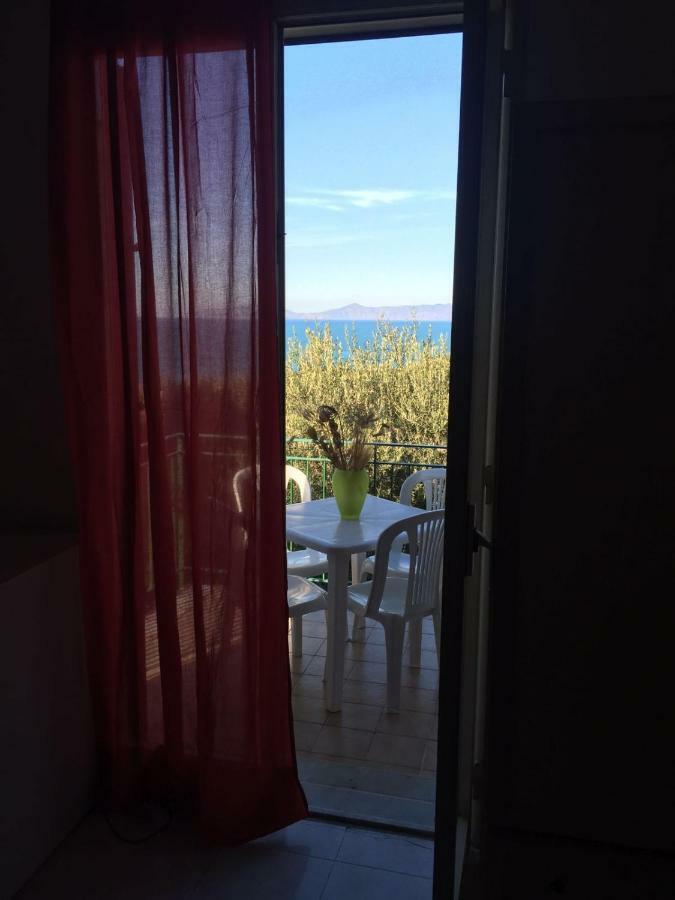 Residence Calava Gioiosa Marea Eksteriør bilde